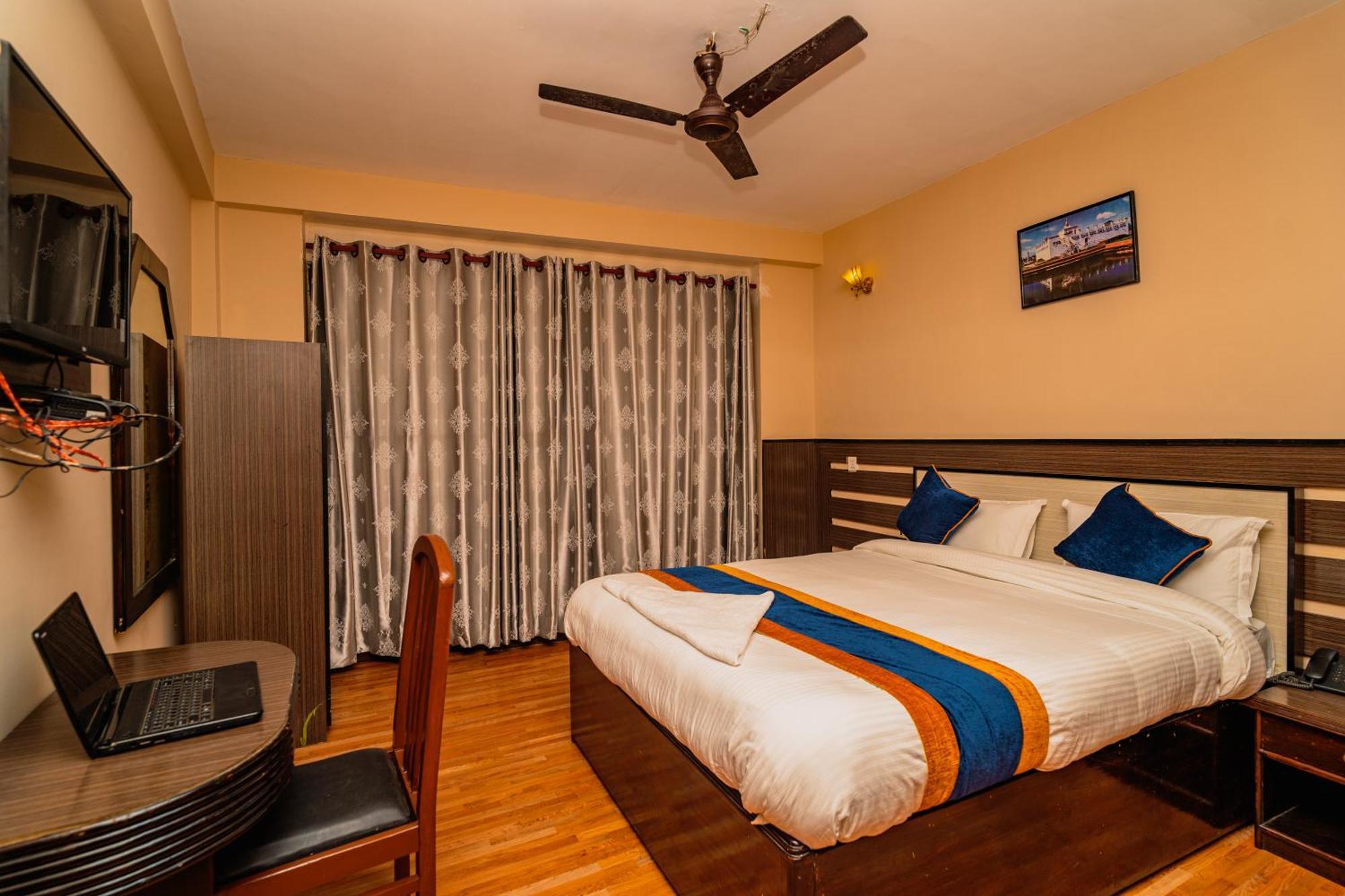 Karma Travellers Home Kathmandu Ngoại thất bức ảnh