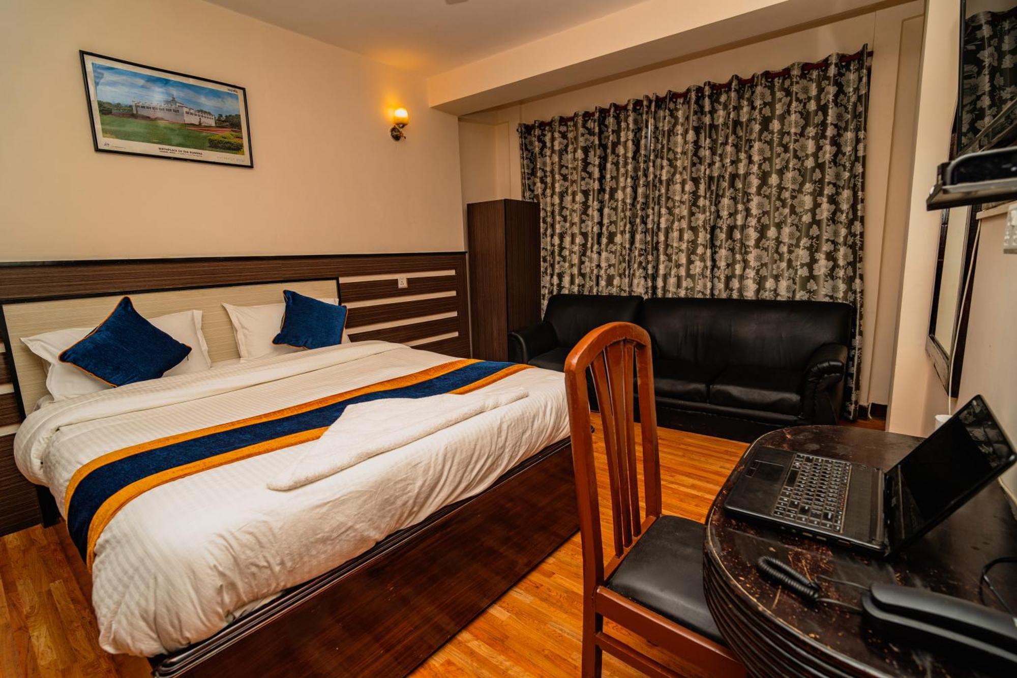 Karma Travellers Home Kathmandu Ngoại thất bức ảnh