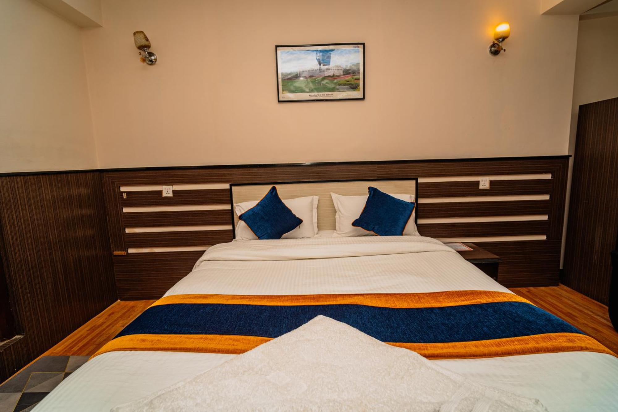 Karma Travellers Home Kathmandu Ngoại thất bức ảnh