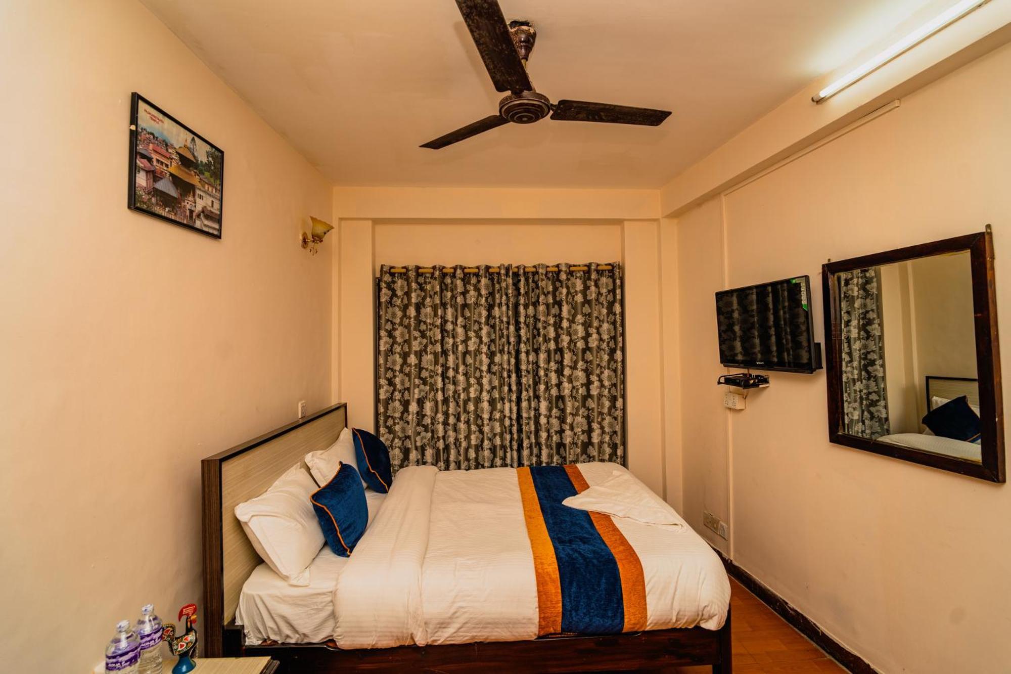 Karma Travellers Home Kathmandu Ngoại thất bức ảnh
